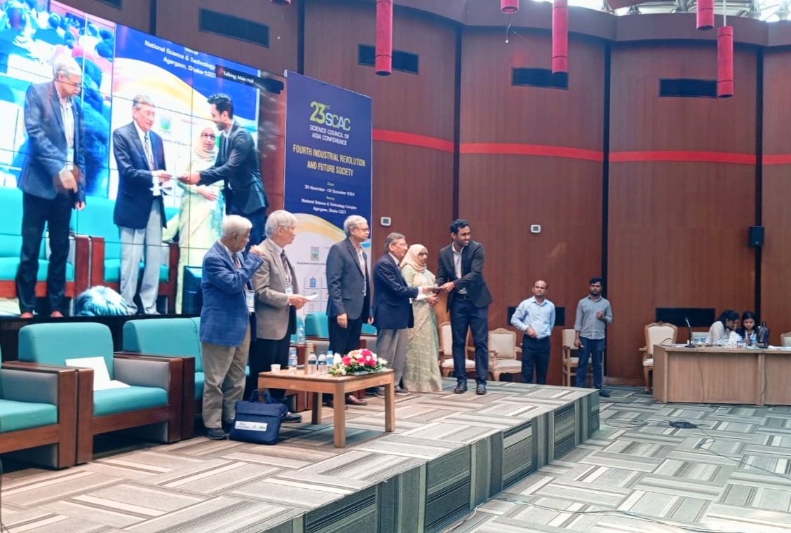 Omar Faruk Wins 1st Prize for Research on Fumagillin from a Jute Endophytic Fungus